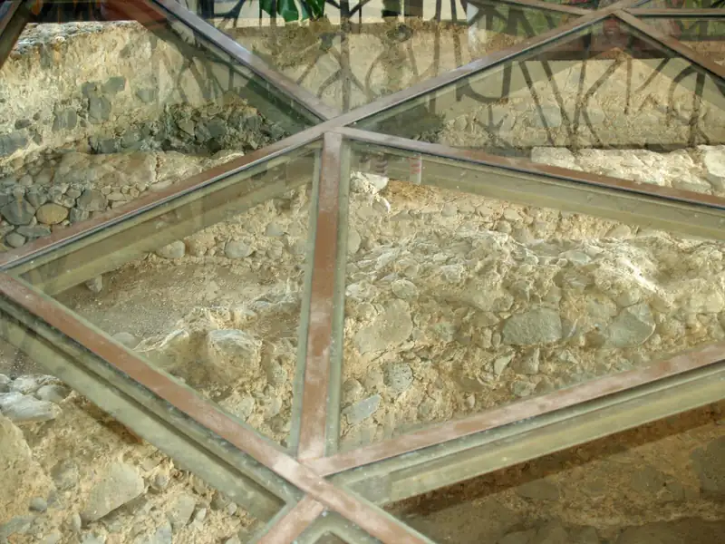 "Capernaum original church ruins by David Shankbone", dez. 2007